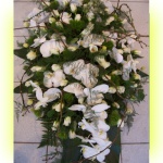 rouwwerk07_phalaenopsis_witte_rozen